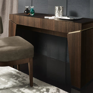 Accademia Vanity